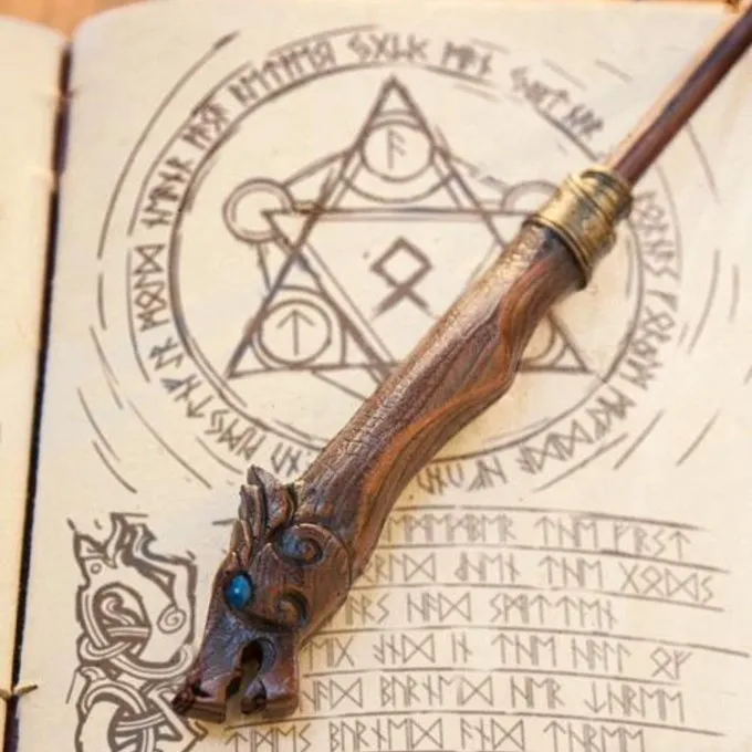 Epic Armoury Zauberstab Fafnir, Braun 2 Epic Armoury Zauberstab Fafnir, Braun – Bild 2